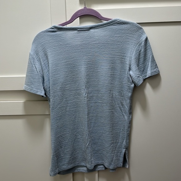 Aritzia Wilfred Free blue t shirt - Picture 2 of 4